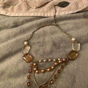 Elegant Gold and Pearl Necklace